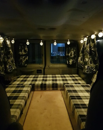 Ford Econoline cena 42000 przebieg: 280000, rok produkcji 2000 z Leszno małe 79